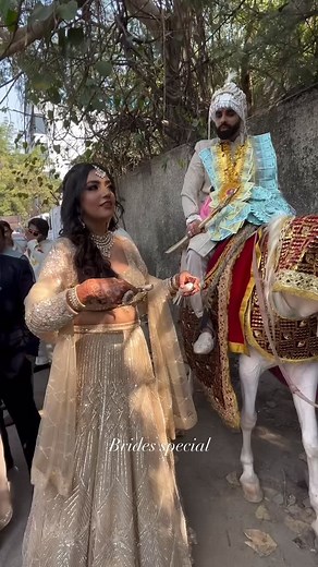 5.1K views · 20 reactions | Bana de yaar  Via @anchorparitakapoor @kapoor_sahab_02 #brides_special #weddingfun #weddingmeme | Brides Special | Facebook