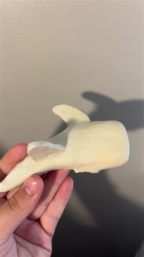 Don’t mind the broken fin. Sorry I haven’t posted in a while!! #claybuilding #painting #airdryclay #fyp