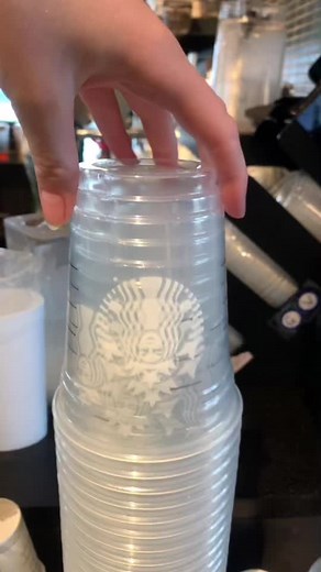 spice up your everyday fav by adding vanilla sweet cream cold foam!!❤️‍🔥❤️‍🔥 #starbcuks #fyp