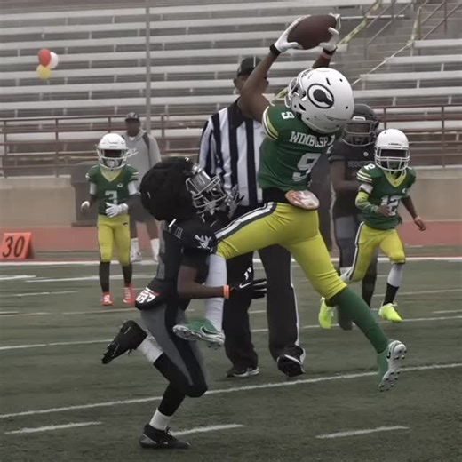 Under The Radar Sports Media on Instagram: "🏆 8U SUPER BOWL SHOWDOWN!! 🔥 HA Raiders vs LA Chiefs — Two of the best clashed for the title and left it all on the field. Big hits, big plays, and big-time energy from these young dogs. Championship mindset starts early. 💯 #HARaiders #LAChiefs #8USuperBowl #YouthFootball #UnderTheRadar UTRSpotlight NextUp BuiltDifferent BallersOnly FridayNightTykesVibes FutureStars ChampionshipGame YoungPlaymakers GameOfTheWeek SuperBowlEnergy"