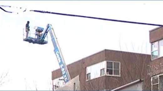 Crane operator rescued in Queen Anne