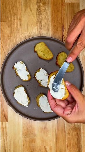 🌿🍑 Peach Bruschetta | Easy 5-Minute Summer Recipe You NEED to Try!