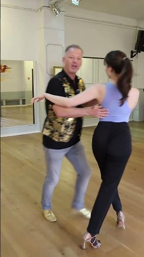Der 360°-Salsa-Move, der alle begeistert! 🤩🔥 Probier ihn aus und beeindrucke 💃🕺 #salsadance #salsa