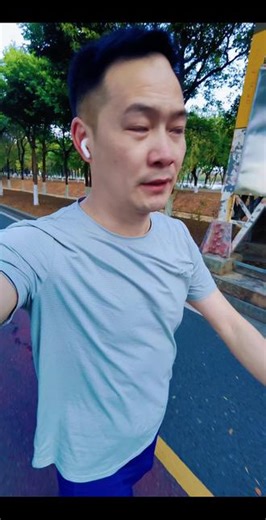 跑步的去哪了…堵高速上了嘛！#日常vlog #生活 #运动 #晨跑打卡 #十亿流量扶持计划 @抖音小助手 @DOU 上热门