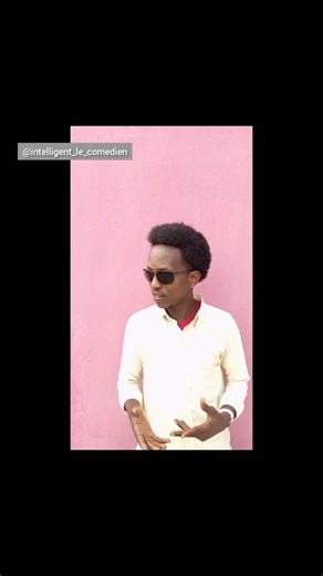 Ngagara yubahwe !!😂😂😭 Intelligent Le Comédien #comedy #muraremvye_basha Ntimwabagira kugira #suivre #like na #partage kwiyo page kugira uzoze uratwenga 🙏🏾 | Intelligent Le Comédien