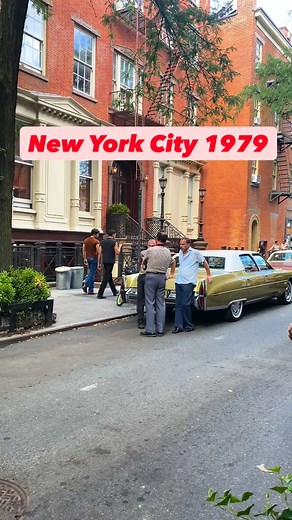 The 1970’s aesthetics still one of my favorites of all times.The cars, The styles, The hair dues. Still one of my favorite decades when it comes to Movies, Fashion , and music. Please share with a 70’s-80’s fan 👨‍🎤 Vintage streets, Nostalgic, Retro, 1970’s, film camera, New York City. . . . . . . #nostalgic #70sfashion #vintagecars #retroaesthetic #nycphotographer #retrostyle #70s #1970s #vintageaesthetic #vintagevibes #70sstyle #vintagelove #vintageinspired #filmphotographic | oscar_diazx