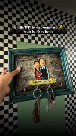 Let’s make a rustic vintage KEY holder 🔑🏡 #keyholder #homedecor #diy #vintagestyle #ARTfulgray
