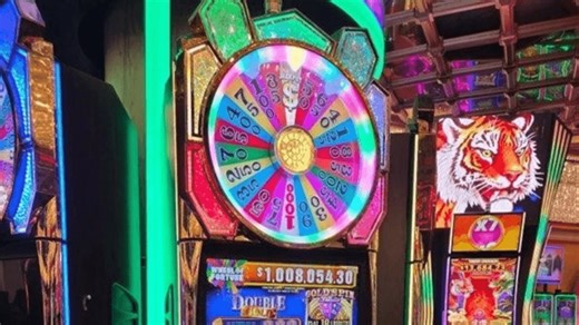 California woman wins $1 million jackpot at Westgate Las Vegas