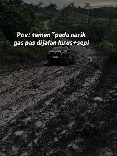 Ongkos pas-pasan minta cepat #kalimantantimur #transmahulu #hilux4x4 #triton