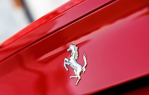 Ferrari dévoile son premier bolide 100 % électrique avec une vitesse de pointe à 310 km/h