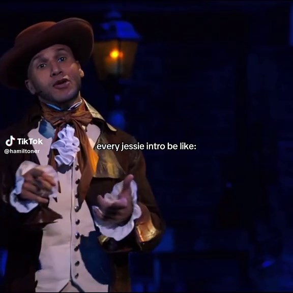 L ☆ U R E N S on TikTok