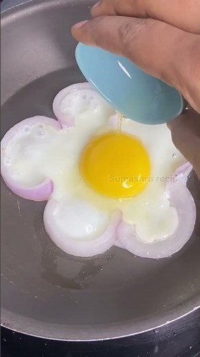Egg Onion Flower Recipe | Easy & Crispy Egg Snack | Quick Breakfast Idea #shorts #viralreels #egg