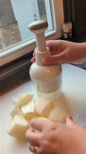 I Tried the Viral Manual Food Chopper - Here's What Happened!