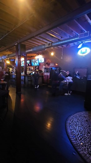 My class at Brew U tonight was getting a little crazy! This video is our first night ever dancing Cheeseburger! Thanks for being silly with me, y'all 😍 Don't forget we're dancing at Carey Brewing Station on Sunday form 4 to 6pm. And NO BREW U CLASS NEXT WEEK DUE TO THE HOLIDAY. Heres what we did tonight (🤠=teach): 🤠Cheeseburger (Partner dance, co. Sheila Bernstein) -song: Wild Wild West - Will Smith ft. Dru Hill, Kool Moe Dee -song: Last Night - Chris Anderson and DJ Robbie Wings to Fly (co. 