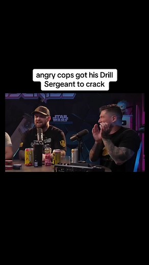 Clip from episode 94 of the Unsubscribe Podcast Ft #thefatelectrician #angrycops #baddie #streams #elidoubletap #military