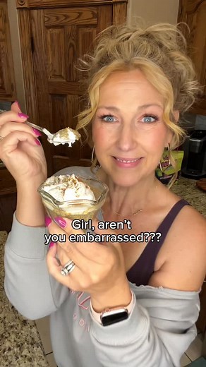 2.7K views · 34 reactions | Do you and forget everyone else! Live YOUR life, make the posts and create the life of YOUR dreams… not the dreams of fearful, small minded people. #makethepost #lowcarbrecipes #onlinemarketing #contentcreator #socialselling | Kate Higdon | Facebook