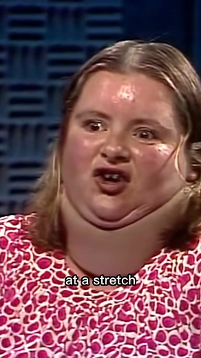 Bob and Cheryl Ugly for Neighbourhood Watch Fast Forward - 1989 #fastforward #comedy #sketch #neighborhoodwatch #tv #australia #80stv #nostalgia #iconic #ugly #janawendt #acurrentaffair #weliketowatch #stretch @magda_szubanski