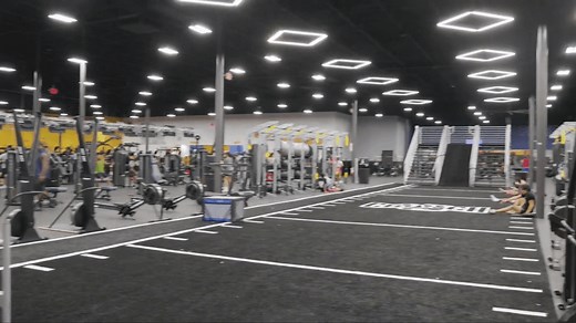 From cycling to strength training, Crunch Fitness offers personalized workouts