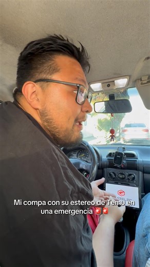 Mi compa y su carro 😂 #broma #carro #temu #salemal