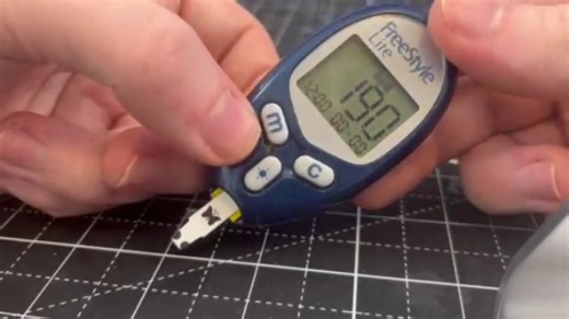 Watch FreeStyle Lite - My Go To for Calibrating my CGM / Checking Glucose Levels on Amazon Live