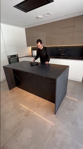 😍 Inducción invisible en isla 🔝. Cooking Surface prime.