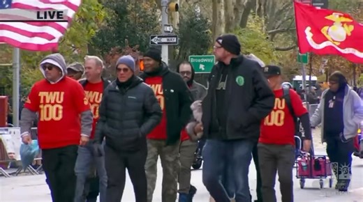 As seen in ABC7’s live coverage, members of TWU Local 100 marched proudly up 5th Avenue in yesterday’s Veterans Day Parade despite the bitter wind and bracing temperatures. #WeMoveNY #UnionSolidarity #UnionStrong #VeteransDay | TWU Local 100