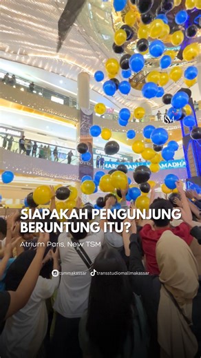 Trans Studio Mall Makassar on Instagram: "🎉Balloon Drop🎉 Dapatkan kesempatan bawa pulang hadiah di Balloon Drop selama Late Nite Shopping dari Trans Studio Mall Makassar! Periode : 25 Oktober 2025 Start Pukul 22:30 WITA Hadiah spesial: 💎 Logam Mulia 🎁 Merchandise 💳 Free Parkir 💰 Voucher Belanja TSMG Syarat & Ketentuan: * Terbuka untuk umum * Setiap peserta hanya berhak mendapatkan 1 (satu) hadiah dari dalam balon * Peserta yg mengikuti Shopping Rally Instant Prizes dan Iphone Special Surpr