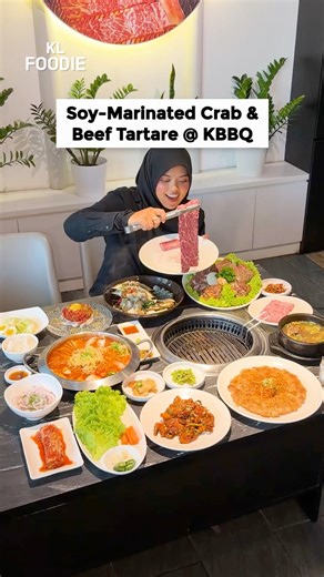 This Korean BBQ place rated 4.8 on Google reviews! Smoky, sizzling, and Muslim-friendly 🇰🇷🔥 and they serve authentic Korean soy marinated crab 🦀 Daega brings the true Korean BBQ experience to the table with charcoal & grill BBQ, featuring Special Sauce marinated Premium beef ribs, chicken, and lamb. With multiple cuts to choose from, it’s perfect for group dining 💥 Pair your BBQ with a savory Korean Banchan dishes & Salad BBQ combination, full-on K-BBQ experience, local-friendly, vibes on p