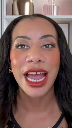 Modern Elegance: A Guide to Respectful Phone Etiquette