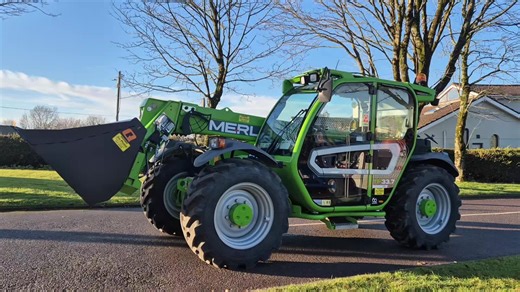 x-demo Merlo 33.7TF ready for sale. This little machine really packs a punch👊 Sales 058 56596 WhatsApp 087 9421410 #merlo #savingmoney #fyp #farming #jimpoweragri