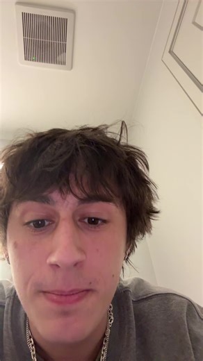 jamesisntnice (@jamesisntnice)’s video of green light