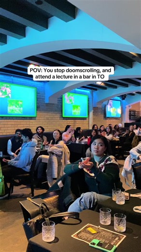 🍸 Sip and Learn is a lecture series where professors and experts give talks inside bars across downtown Toronto. Grab a drink, learn something new, and meet people who miss learning as much as you do. 🎤 Each night features a different topic and speaker, from psychology to marketing to music. 🎟️ Tickets are limited and linked in our bio. We release upcoming lectures bi weekly, and we keep ticket numbers small so everyone has the best experience. 📍 Oria on King, 220 King Street West. what to d