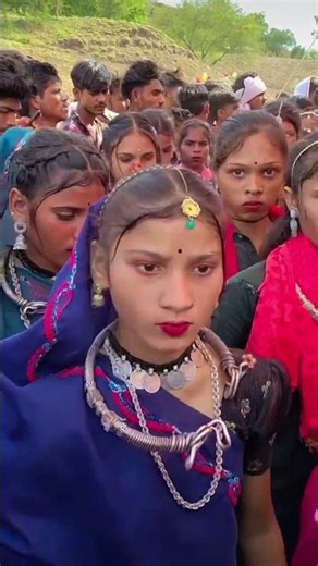 video Aadivasi Chhori Pyari Pyari Lage