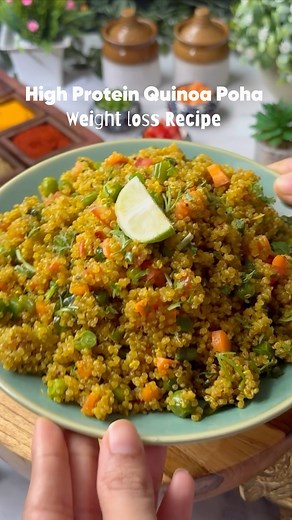 Foodie Gujarati on Instagram: "High Protein Quinoa Poha | Weight Loss Recipe . Oil - 1 tbsp Mustard Seeds - 1tsp Cumin Seeds - 1 tsp Chilies Ginger Paste - 1 tsp Curry Leaves - 4,5 Carrot,Beans,Tomato,Capsicum - 1 cup Matar - 2 tbsp Turmeric Powder - 1 tsp Coriander Powder - 1 tsp Garam Masala - 1 tsp Salt - 1 tsp Quiona - 1 cup Coriander - 2 tbsp Lemon Juice - 1tbsp #yummy #yum #lunchbox #healthy #food #Monsoon #foodblogger #food #foodie #healthyfood #foodpics #yumm #yummy #delicious #cooking #