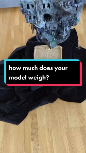 How much does your model weigh, 10kg Is the heaviest so far ! #miniatureart #warhammer #fyp #mini #warhammercommunity