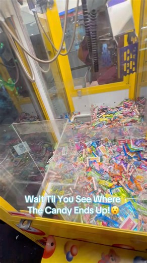 How Did This Even Happen?!😮#Candy#CraneMachine#Random#Wow#ViralShorts