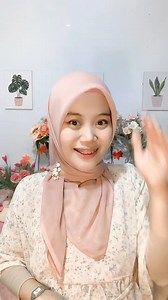 342K views · 3.2K reactions | Dibentuk kayak gini aja asli cakep model hijabnya #tutorial #tutorialhijab #tutorialhijabsegiempat #tutorialhijabsimple | Nurul Muafika | Facebook