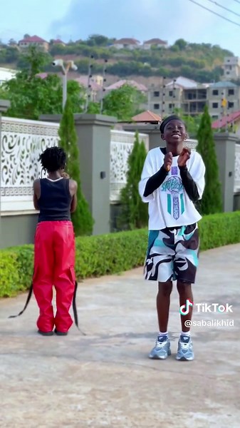 Vacation Mood: Enjoy Fun Dancing Videos