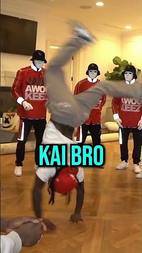 Kai Cenat Outdances The Jabbawockeez