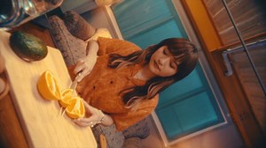 iri、新たな表情とギミックで魅せる「Season」MV公開 - Spincoaster (スピンコースター)