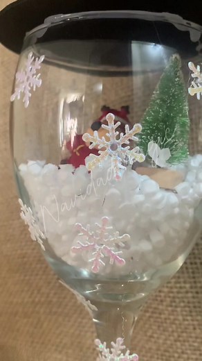 Decora tus copas de cristal para la Navidad