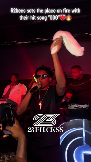 @R2BEES NATION performs their hit song “ODO” at @gplusnightclub 🔥🔥 #reels #ghanatiktok🇬🇭 #dettydecember #decemberinghana #nightlife