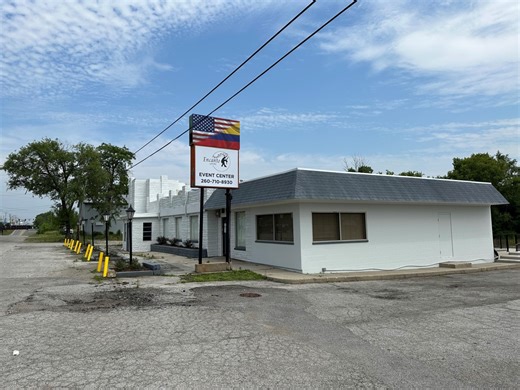 Encanto Latino event center replacing the former Venice restaurant