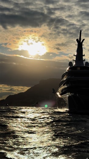 3.8K views · 419 reactions | The world’s first hydrogen fuel-cell powered superyacht BREAKTHROUGH — a 390-foot state-of-the-art Feadship masterpiece, at anchor in Monaco at sunset. Do you know who commissioned this yacht? @feadship  Download the YachtWorld app! #gigayacht #yacht #superyacht #luxury #yachtworld #boat #boatlife #yachtlife #luxurylifestyle #billionaire #millionaire @monacoyachtshow_official | YachtWorld | Facebook