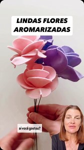 Descubra como fazer lindas flores com discos de feltro pra você colocar eu aroma preferido. Materiais: 6 Discos de feltro bom para cada flor, com 5 cm de diâmetro cada um. Arame para artesanato , 10 cm para cada flor. Cola quente Gostou? Siga @sourosangelasantos Crédito: @imaginando_y_decorando #floresdefeltro #artesanatocomfeltro #kidica10 #diyflores #decoraçãoartesanal #manualidadescriativas #façavocêmesmo #artesanatocriativo #decoraçãocomfeltro #ideiasparacriancas #projetoscriativos #feltrode