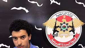Libyan rebel forces move in on the capital