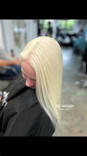 On scalp bleach at The Hudson Hair & Co. Done by Master Stylist Aneske @Aneske’s Shear Elegance. For Appointments Call or WhatsApp 0785510281 #blonde #blondespecialist #onscalpbleach #thehudsonhairco #k18