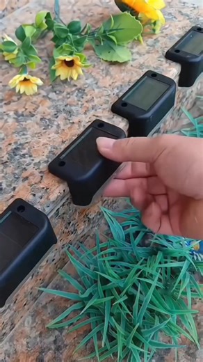 minute story 2.0 on Instagram: "🤩 Automatic LED Solar Light 🔥 #solar #led #step #light #reels"