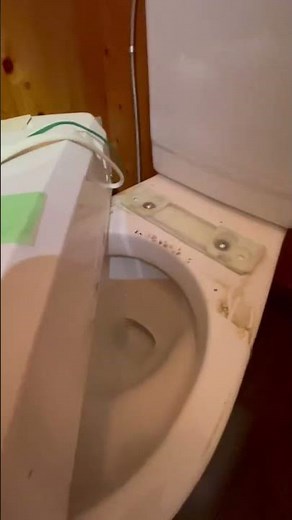【DIYウォシュレット交換】ウォシュレット取外しボタンを押して便器本体から分離する方法【汚物映像注意！】