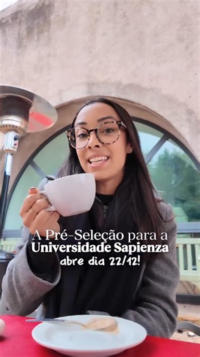 Estudar na Itália | Jacq e Gilmar Brito on Instagram: "Se você quer estudar numa das melhores universidades italianas, escuta bem esse vídeo! A pré-seleção é um processo obrigatório para alguns cursos de graduação e mestrado da Sapienza. Em alguns casos, ela funciona como pré-candidatura obrigatória. Em outros, já é a candidatura oficial ao curso. Ou seja: quem não participa, fica fora do processo. ⚠️ Nem todos os cursos exigem pré-seleção, mas os que exigem estão listados no site oficial da uni